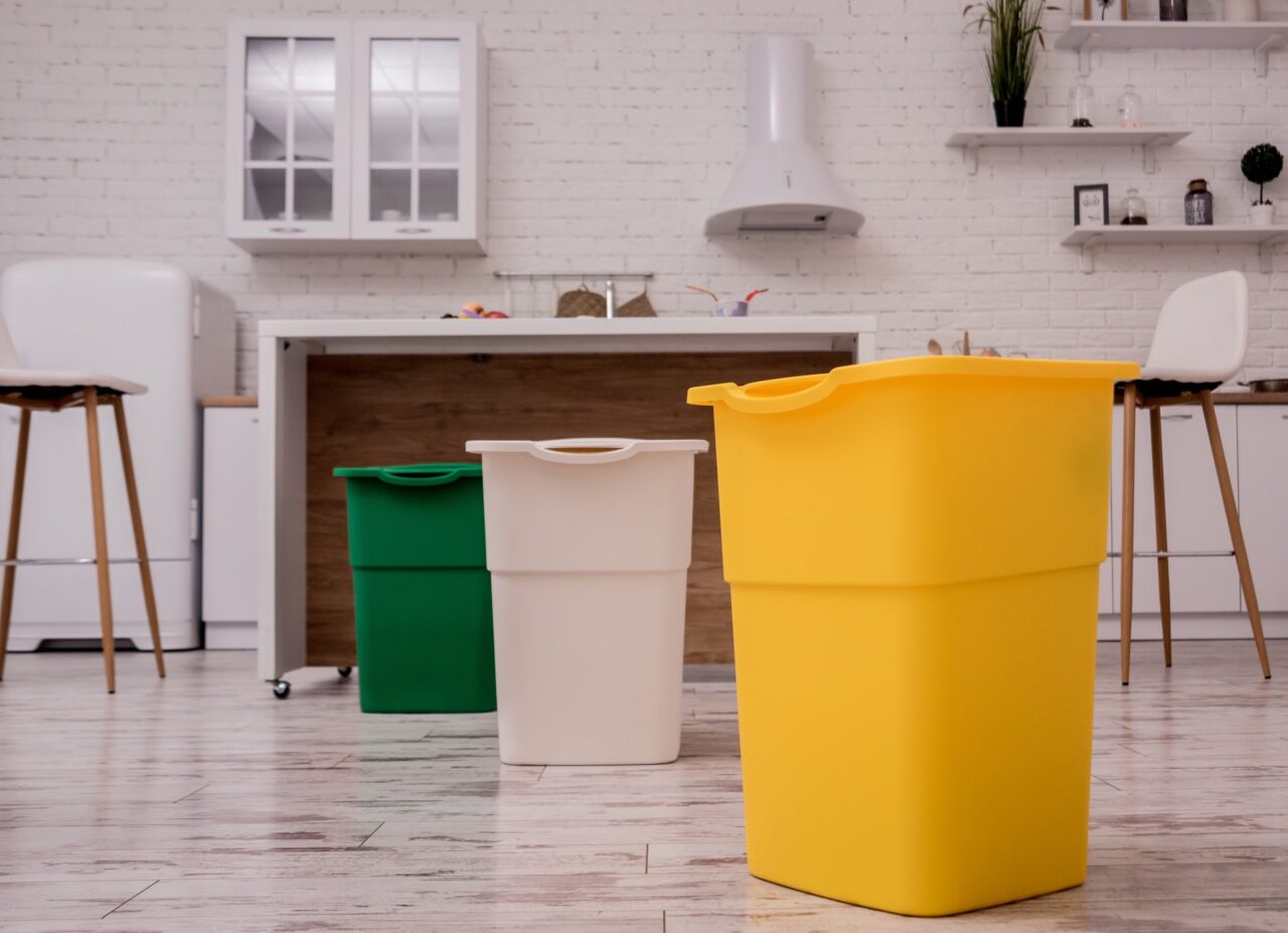 Come disinfettare i bidoni della raccolta differenziata